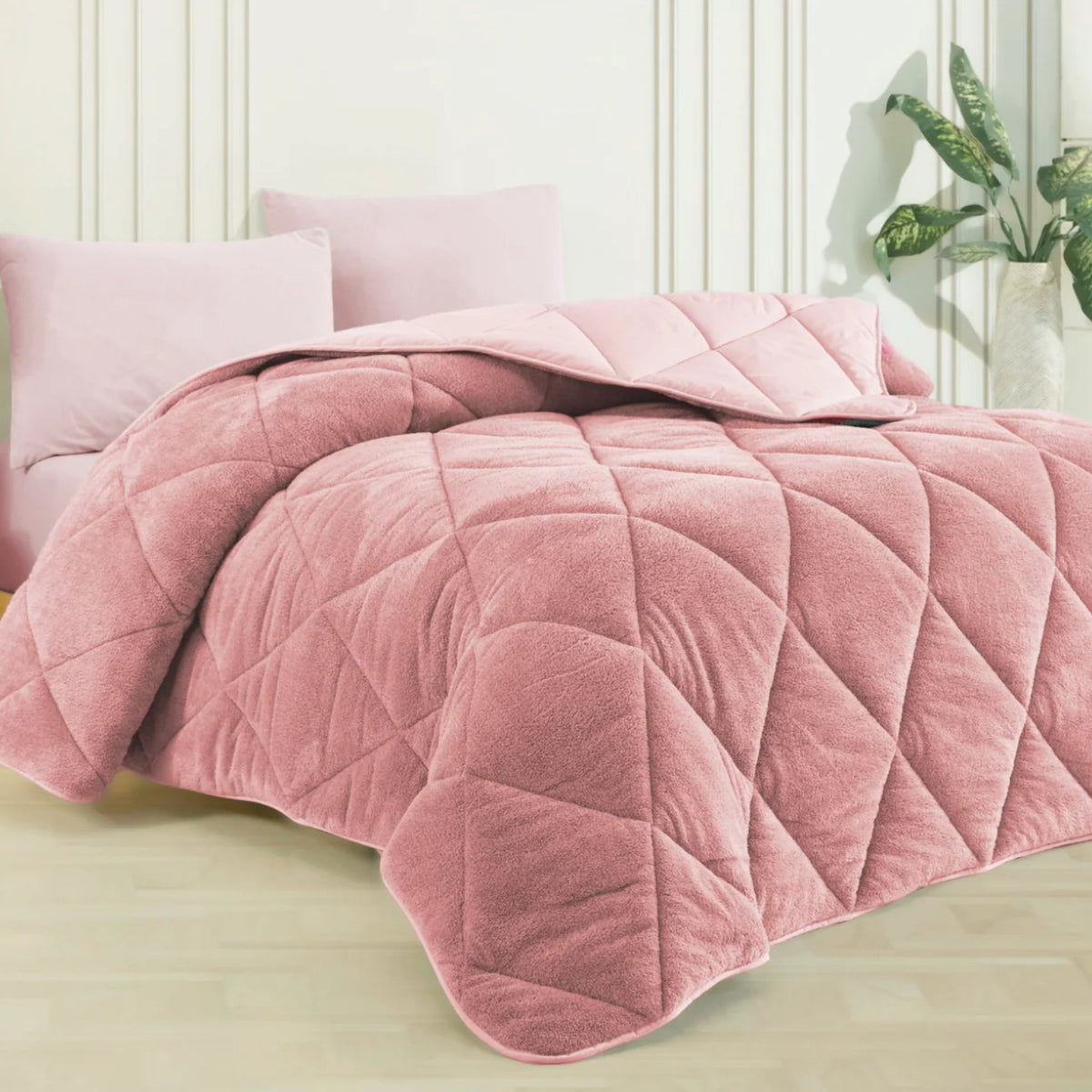 Formeya Luxuriöse Wellsoft-Steppdecke, doppelseitig, in Rosa