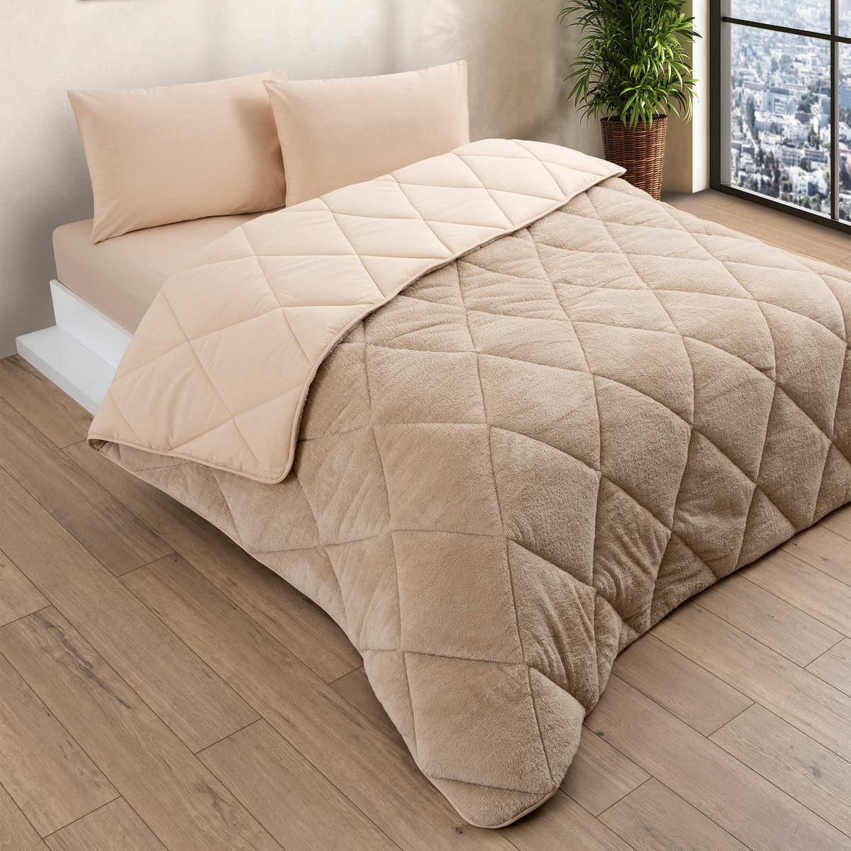 Nordic Schiller Wellsoft 4-Jahreszeiten Doppelseitige Bettdecke, Beige