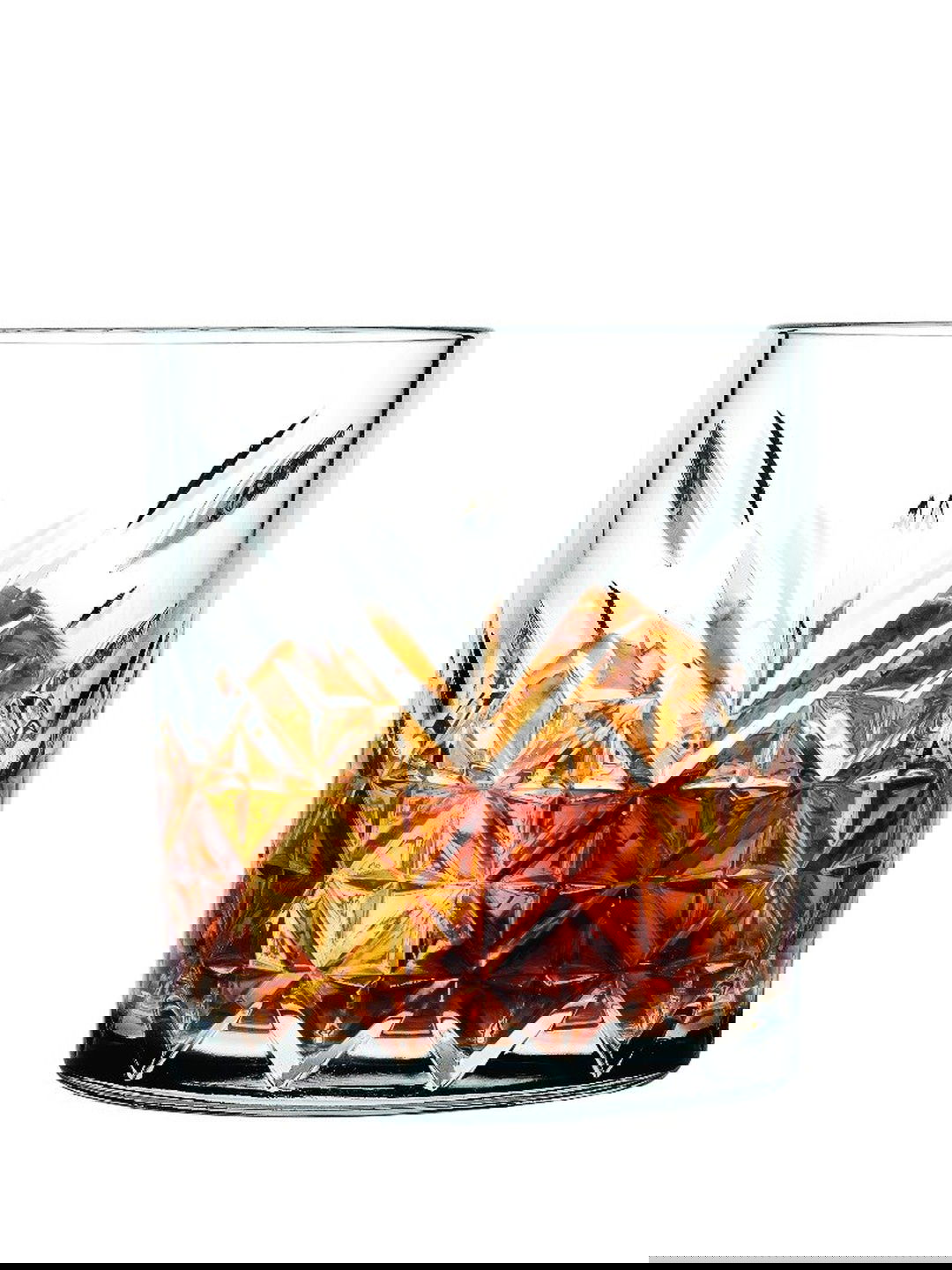 Pasabahce Timeless Whiskygläser - 4-er Set, 345ml - Moment der Nutzung