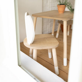 COZYCOLLECTIONS Kindertisch-Set mit Tiermotiv-Stühlen aus Naturholz