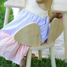 COZYCOLLECTIONS Kindertisch-Set mit Tiermotiv-Stühlen aus Naturholz