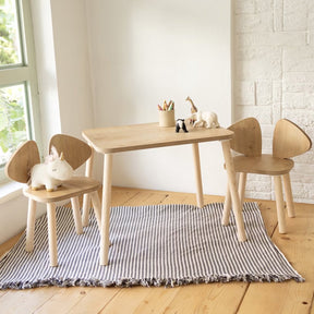 COZYCOLLECTIONS Kindertisch-Set mit Tiermotiv-Stühlen aus Naturholz