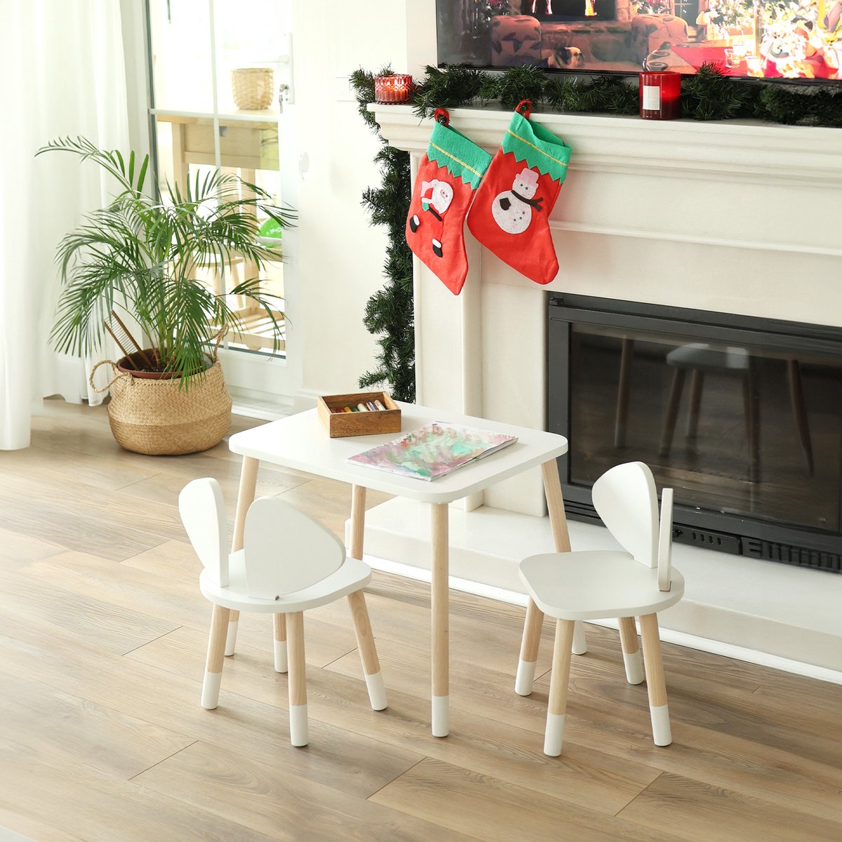 COZYCOLLECTIONS Kindertisch-Set mit Tiermotiv-Stühlen aus Naturholz