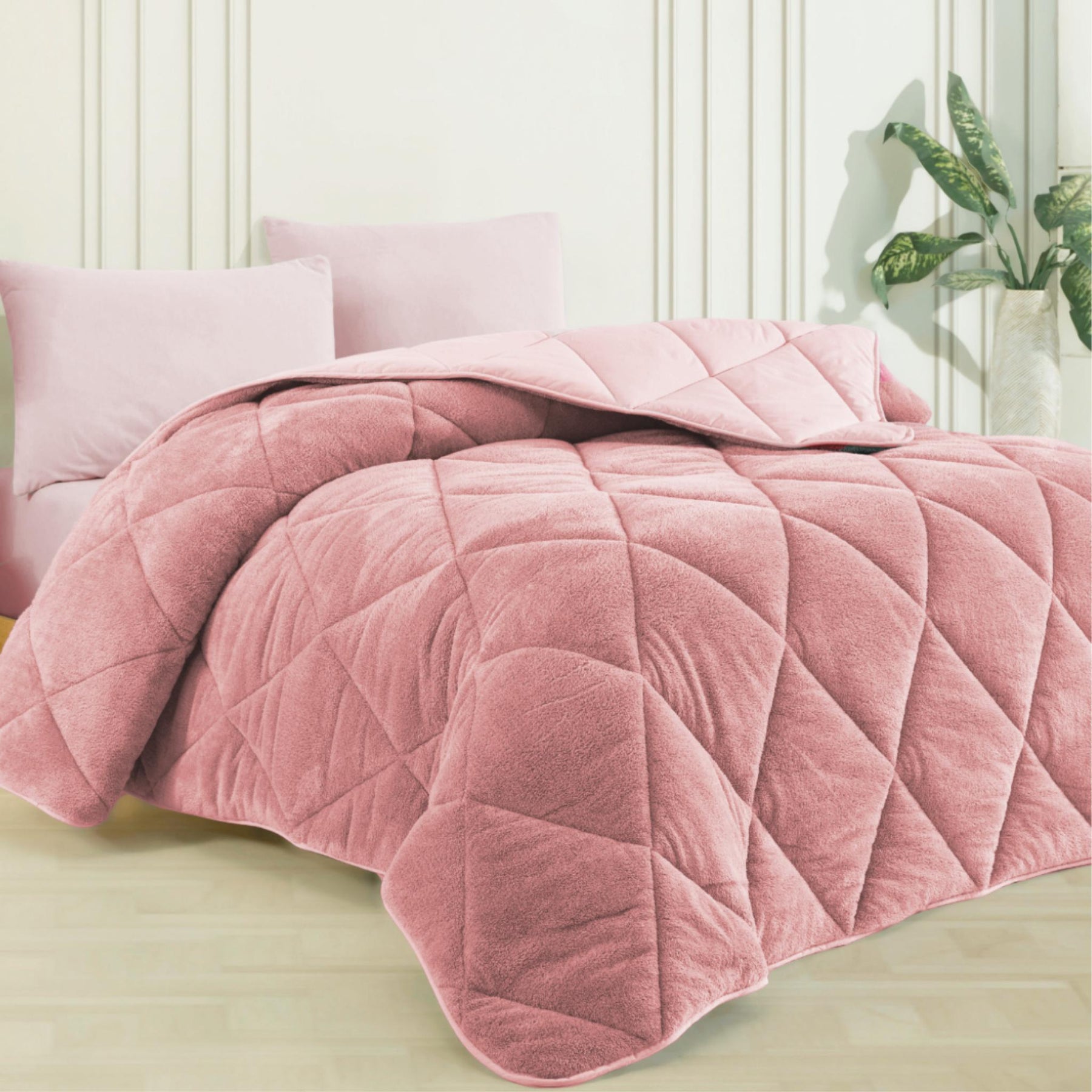 Wellsoft Bettdecke Rosa 155x220 cm - Wendbare Ganzjahresdecke, Doppelseitiges Steppbett mit 300 g/m² Füllung, Weich & Pflegeleicht
