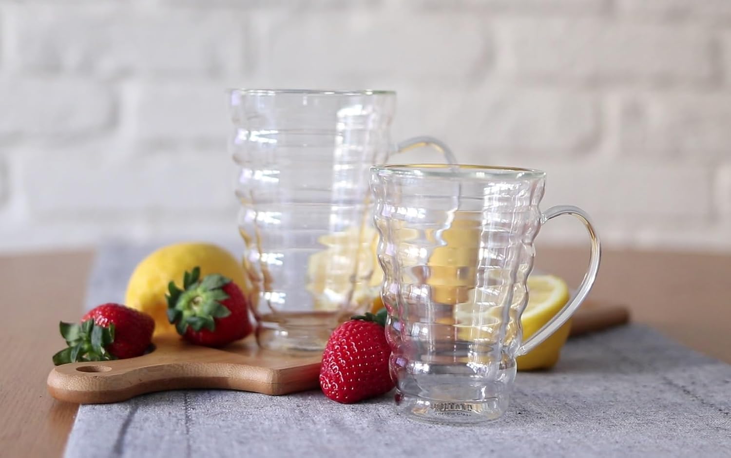 Wilmax Doppelwandige Thermoglas-Tasse mit Henkel