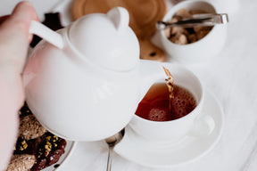 Wilmax Teetasse mit Untertasse 300 ml Weiß Porzellan WL-993176/AB