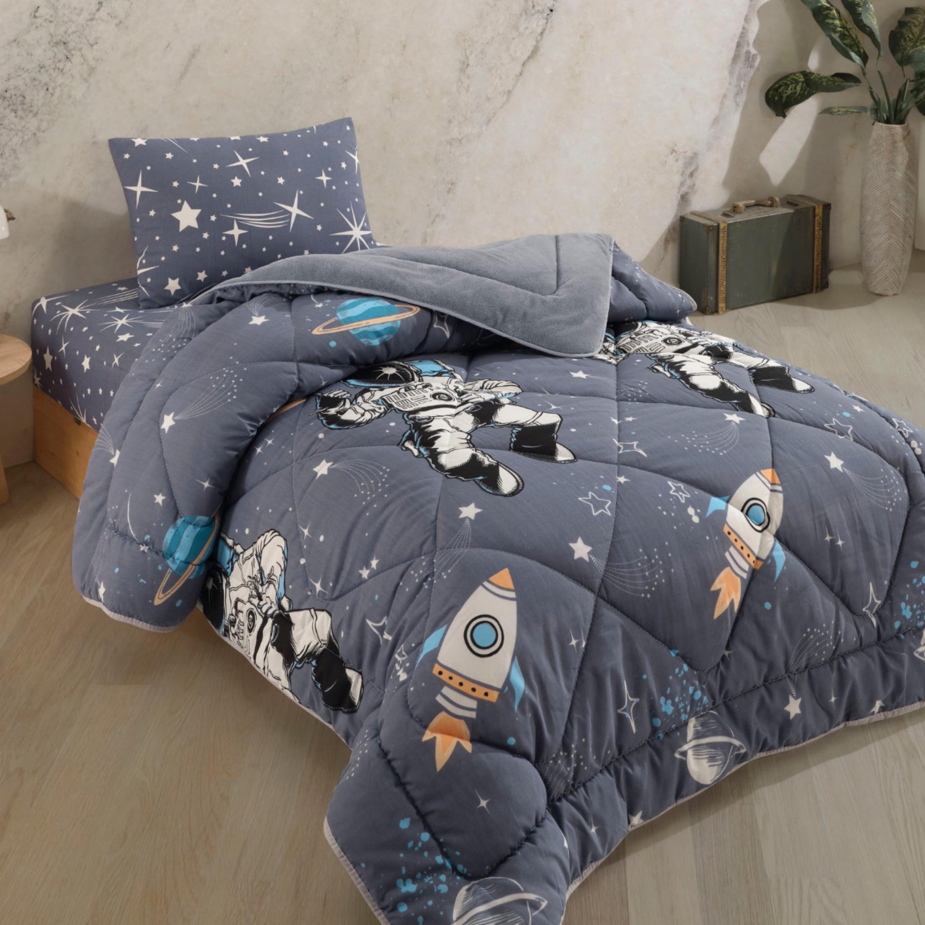 Lux Anti-Allergic Astronaut Patterned Child-Single Europäische Größe Double-Sided Quilt 135x200 cm