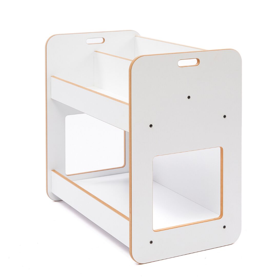 Cozy Collections Dove 2-stöckiges Bücherregal – Natur- und Weißholz mit Montessori-Tragegriffen, H55 × B56 × T34 cm