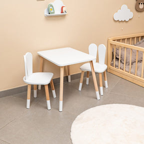 COZYCOLLECTIONS Kindertisch-Set mit Tiermotiv-Stühlen aus Naturholz