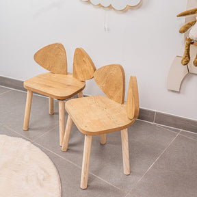COZYCOLLECTIONS Kindertisch-Set mit Tiermotiv-Stühlen aus Naturholz