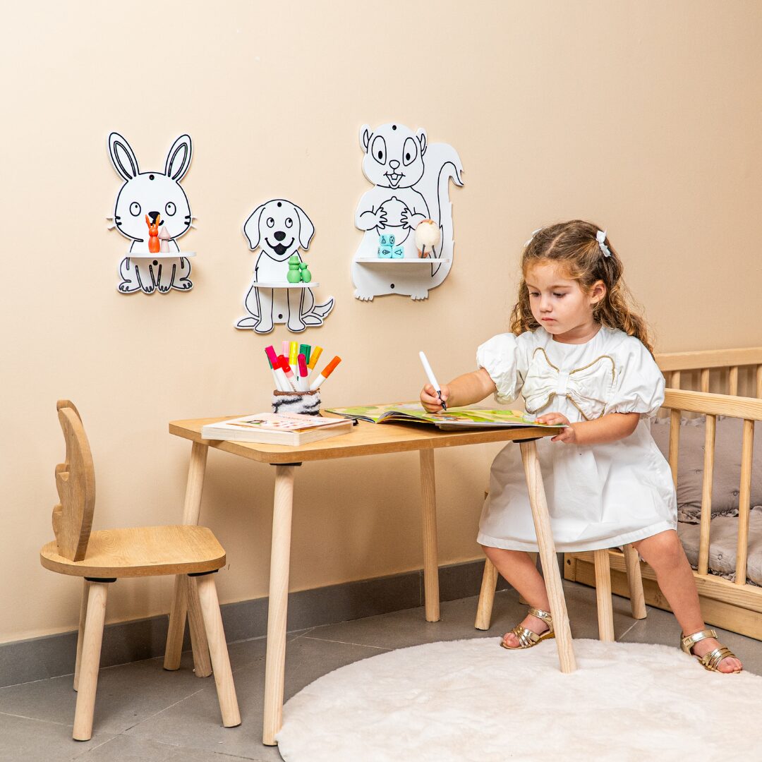 Cozy Collections Wandregal für Kinder mit 3 niedlichen Tieren aus Naturholz – Hase, Hund & Eichhörnchen, einzeln oder 3er-Set