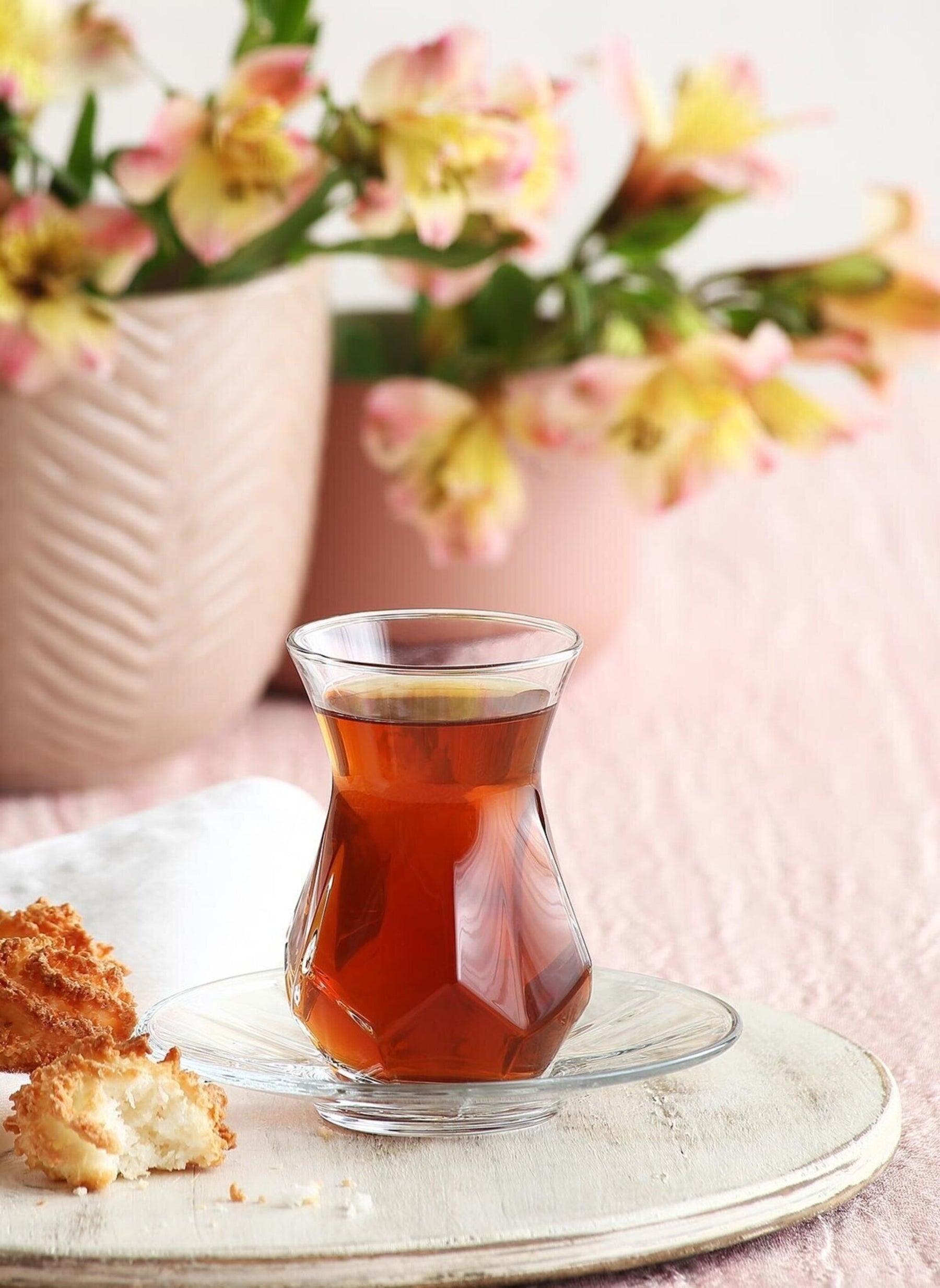 LAV Alya Teegläser 165 ml (5 1/2 oz) - 6 Gläser & 6 Unterteller Set