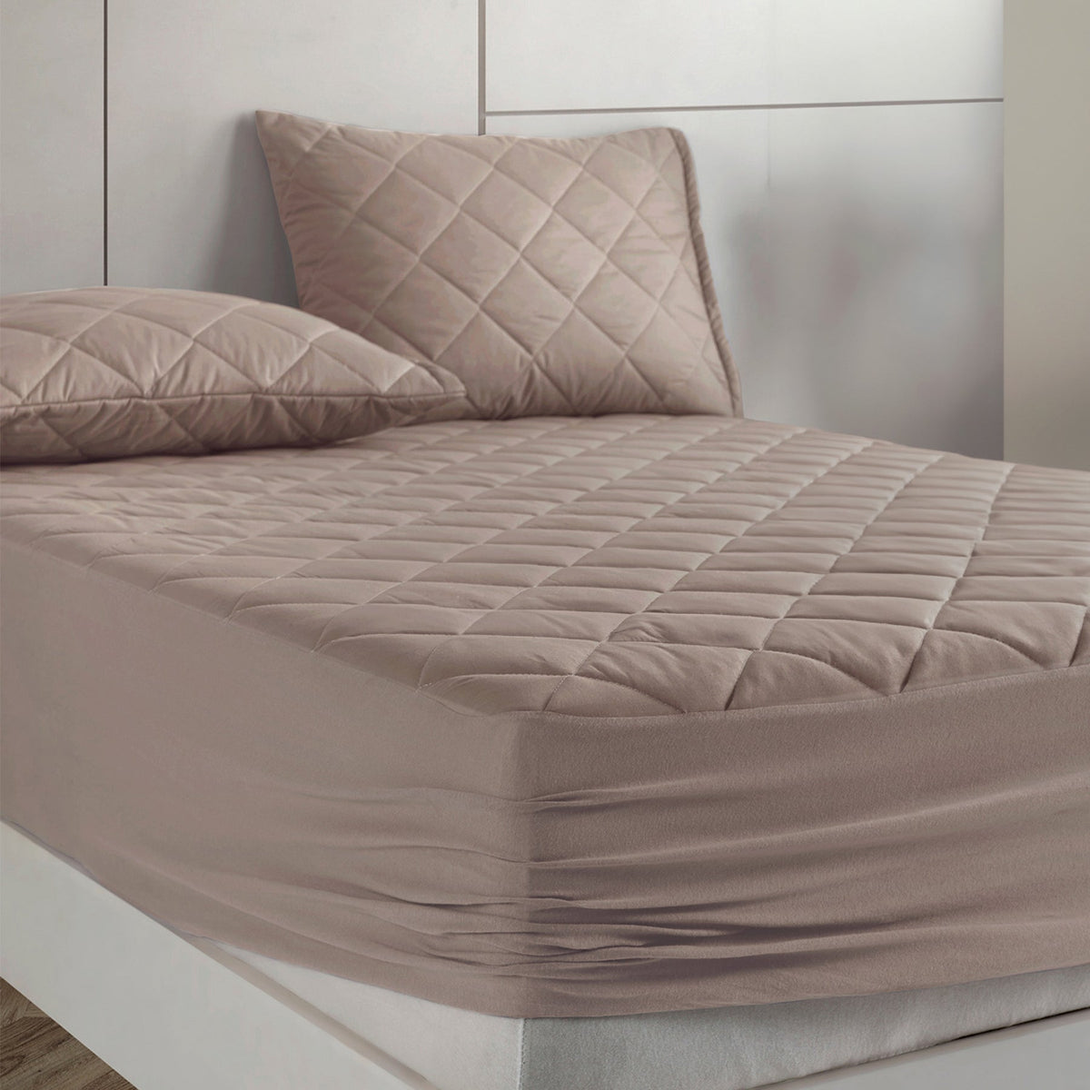 Nordic Schiller Flüssigkeitsbeständiger Gesteppter Matratzenschoner, Beige
