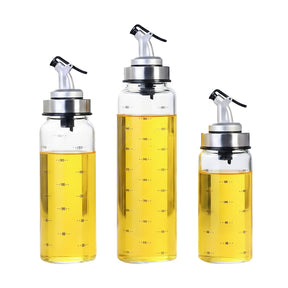 Öl, Essig, Sojasauce, Sesamöl oder jeder Flüssigkeitsspender