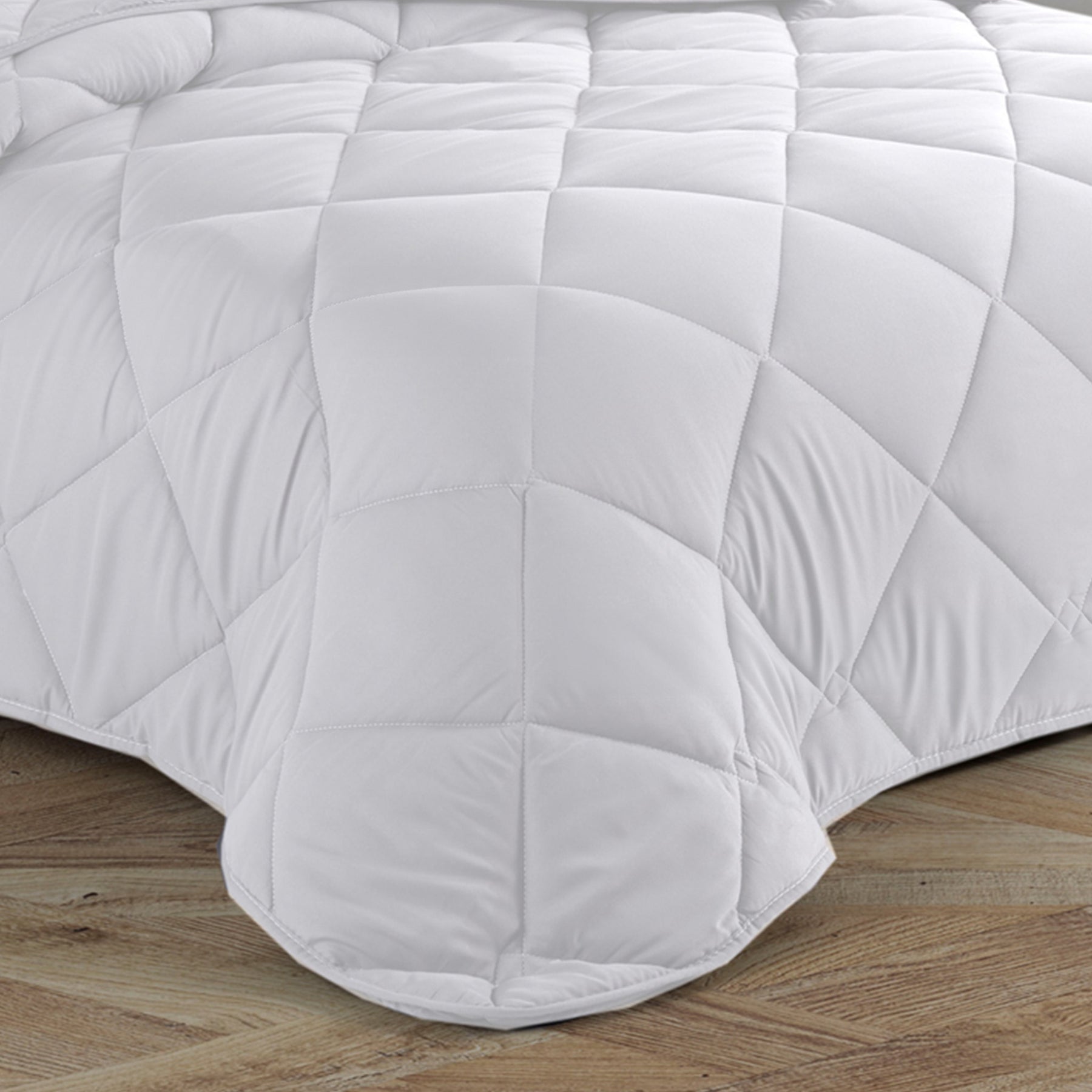 Nordic Schiller Mikrofaser Silikon Steppdecke – Erhältlich in verschiedenen Größen