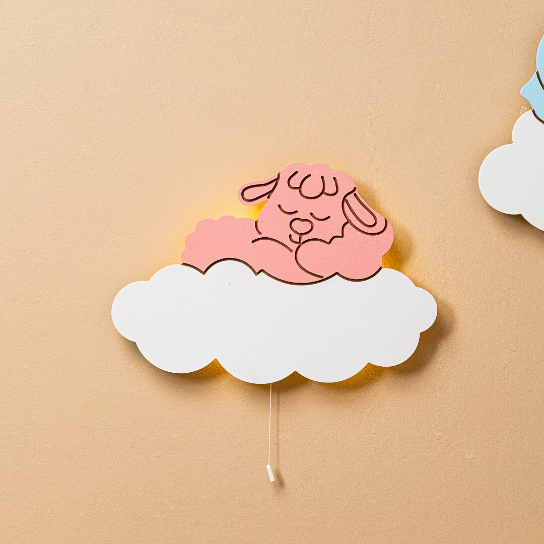 Cozy Collections Handbemalte Wandlampen aus Holz in Form eines Lamms und eines Elefanten auf einer Wolke(LED, Batteriebetrieb)