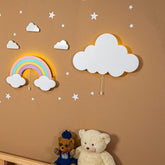 Cozy Collections Regenbogen LED-Wandnachtleuchte aus Holz mit handbemalten Wolken – 4 Pastellfarben, 9V batteriebetrieben, Set-Optionen