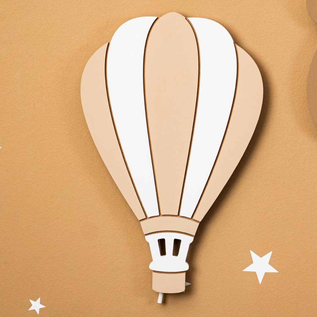 Cozy Collection Handbemalte LED-Wandleuchte Bär aus Holz – Kawaii-Design, 9V batteriebetrieben, Einzel/Set-Optionen