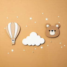 Cozy Collection Handbemalte LED-Wandleuchte Bär aus Holz – Kawaii-Design, 9V batteriebetrieben, Einzel/Set-Optionen
