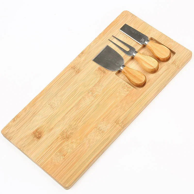 Bambus Käsebrett mit 3-teiligem Käsebesteck - 36 × 18 cm