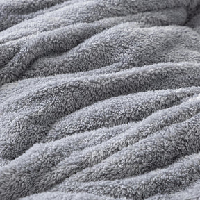Wellsoft Bettdecke Grau 155x220 cm - Wendbare Ganzjahresdecke, Doppelseitiges Steppbett mit 300 g/m² Füllung, Weich & Pflegeleicht