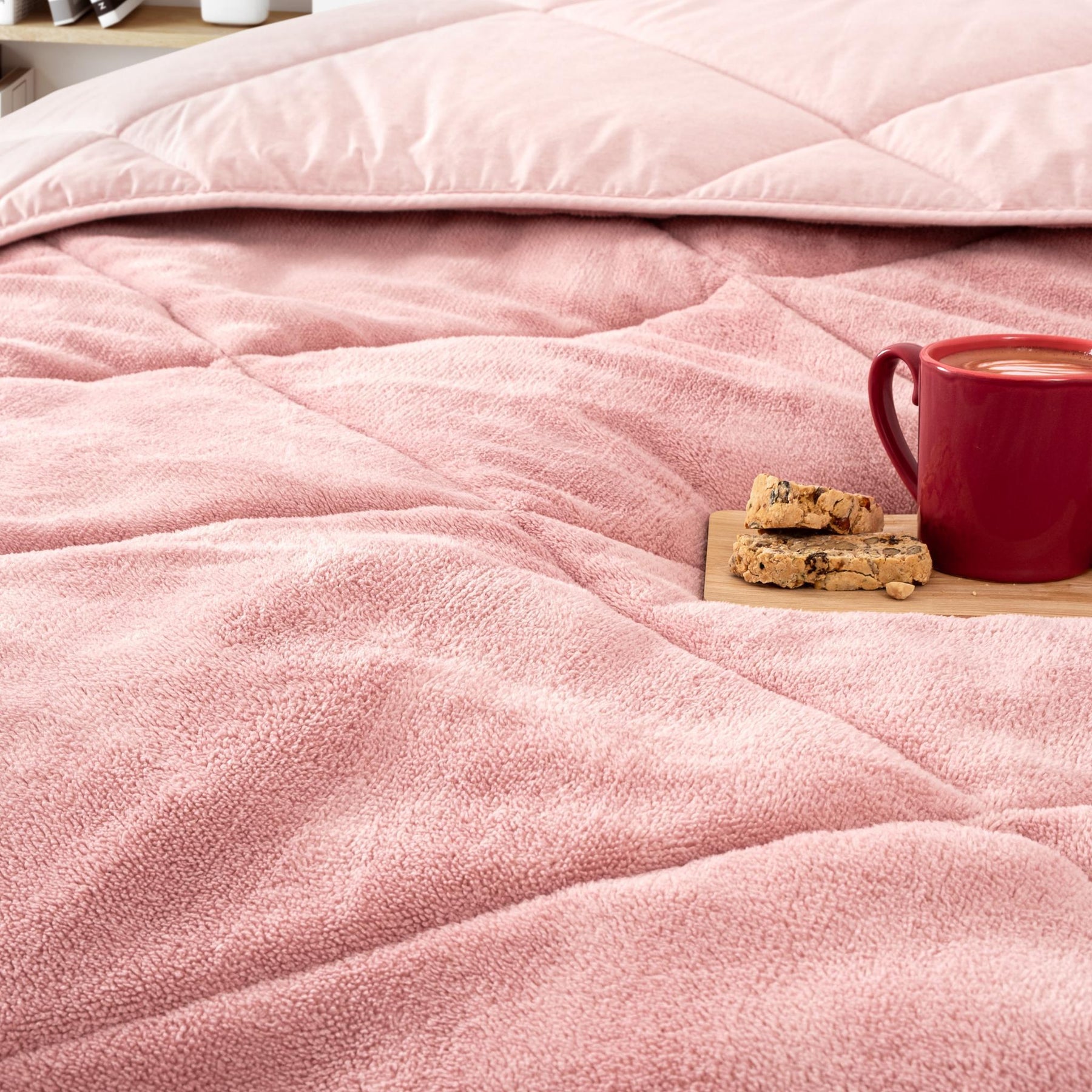Wellsoft Bettdecke Rosa 155x220 cm - Wendbare Ganzjahresdecke, Doppelseitiges Steppbett mit 300 g/m² Füllung, Weich & Pflegeleicht