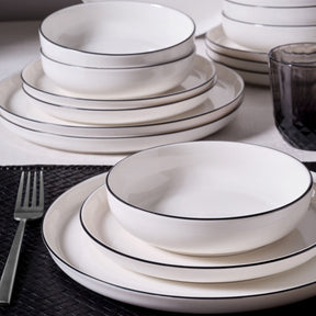 GÜRAL Bilbao Tafelservice 12-tlg., 4 Personen, Bone Porzellan, Creme mit schwarzem Rand