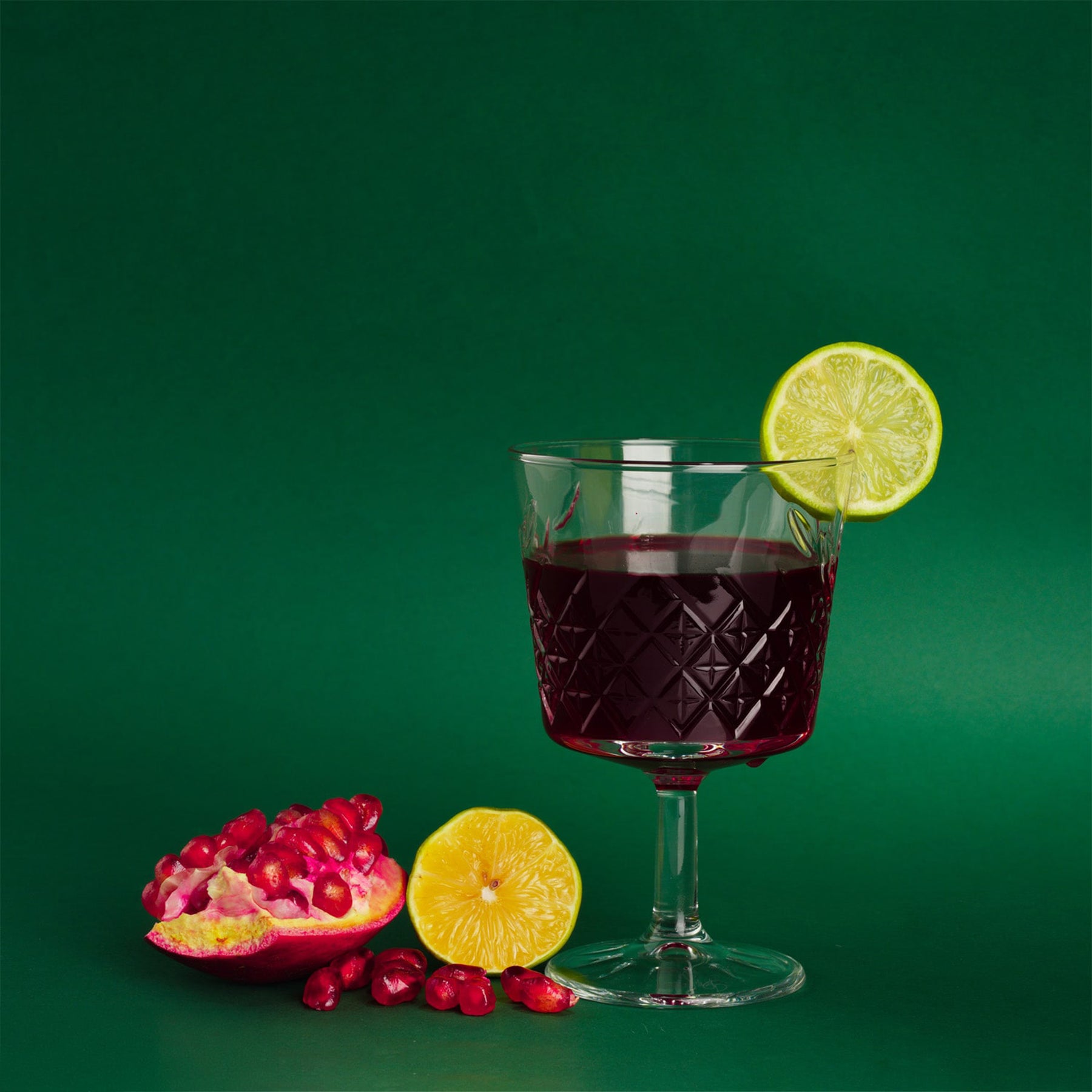 Pasabahce Timeless Cocktailglas 270 ml - Kristall-Schliff Martini Glas
