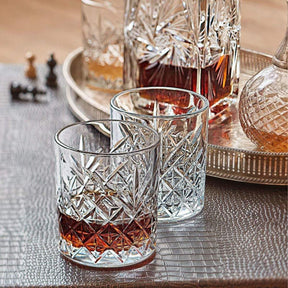 Pasabahce Timeless Whiskyglas mit diamantartigem Schliff Seitenansicht